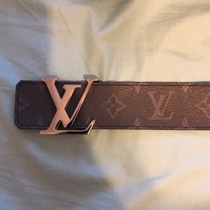 Louis Vuitton reversible belt 40/100